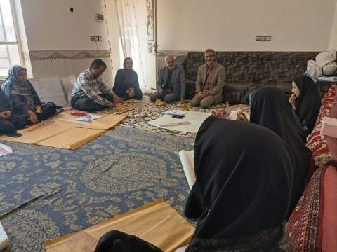 بازدید قائم مقام کمیته امداد خراسان‌جنوبی از آموزشگاه مهارتی در آرین‌شهر