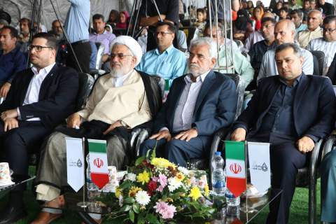 اهدا بیش از ۱۰۰۰ دستگاه لوازم ضروری زندگی به نیازمندان هرمزگانی - 1703/07/11
