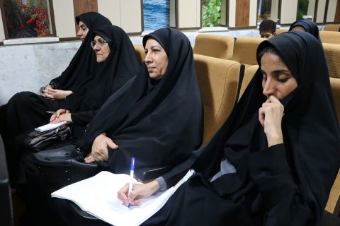 نشست تخصصی، آموزشی و توجیهی رؤسای هیئت عامل و اعضاء مراکز نیکوکاری استان هرمزگان- 1403/08/14