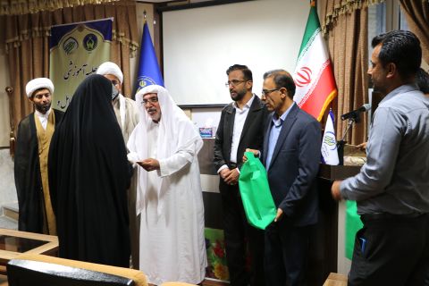 نشست تخصصی، آموزشی و توجیهی رؤسای هیئت عامل و اعضاء مراکز نیکوکاری استان هرمزگان- 1403/08/14