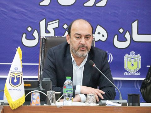 استاندار هرمزگان: فرهنگ سازی پرداخت زکات از مدارس آغاز شود