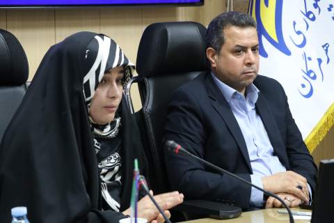 نشست مدیران کمیته امداد هرمزگان با حضور فاطمه جراره، نماینده مردم استان در مجلس شورای اسلامی-1403/10