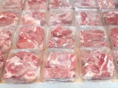 توزیع 5290 بسته گوشت قربانی بین نیازمندان بندرعباسی